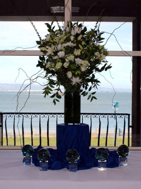 flowers_and_awards_WL